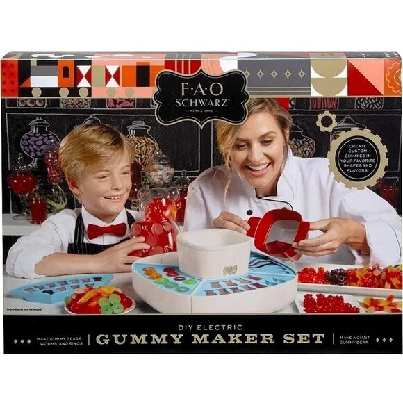 F.A.O. Schwarz Gummy Candy Maker Kit Electric Bears Worms Rings Yields 40 Pieces - Picture 1 of 3